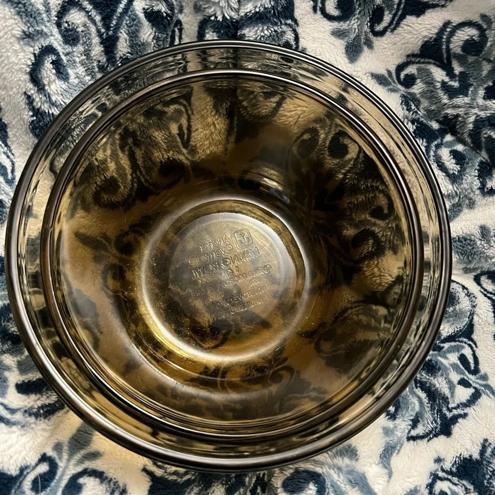 2 Smoke Colored Anchor Hocking Nesting Bowls